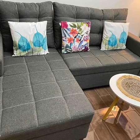 Cosmo Nest Air Skyline One Br Makati 2270 Gym Swim Park 300 Mbps Apartment
