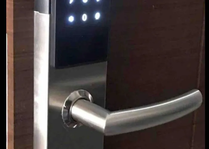 Cosmo Nest Air Skyline One Br Makati 2270 Gym Swim Park 300 Mbps Апартаменты Манила